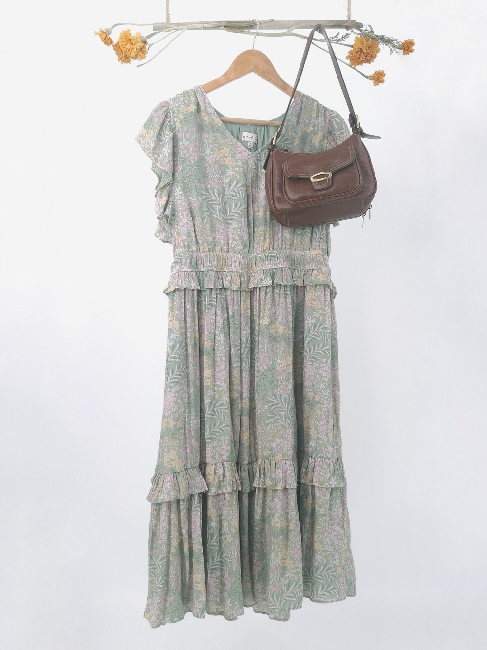 ✨Wonderly Green Floral Smocked Ruffled Tiered Maxi Dress - Size PL✨